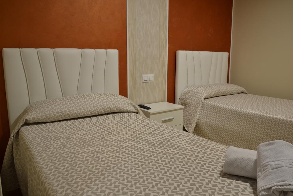 Hostal El Bugar Теруэль Экстерьер фото